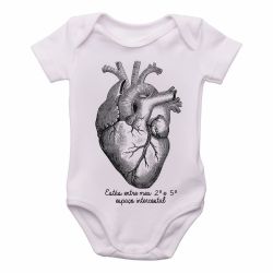 Roupa  Bebê Coração Intercostal