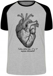 Camiseta Raglan Coração Enfermagem Medicina